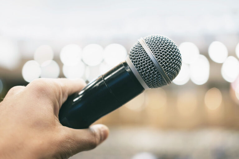 Dia Internacional da Internet Segura promove debates sobre o uso responsável da web