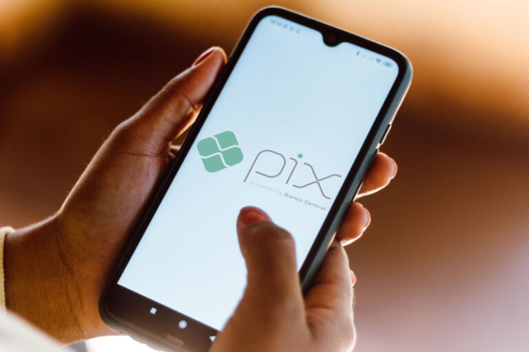 Celebrar lança API de Pix para fornecedores e mira 90% de automação nos pagamentos em 2025