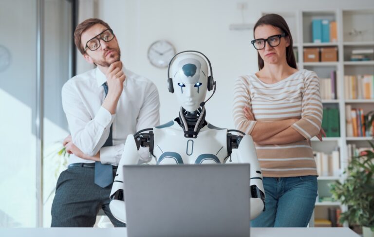 Undersøgelse viser, at 50% af brasilianere bruger chatbots til at klare spørgsmål, men de leder stadig mistilliden til AI i Latinamerika