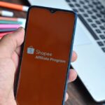 Bekasi,,Indonesia,-,May,6,2023:,Shopee,Affiliate,Program,On,Smartphone,