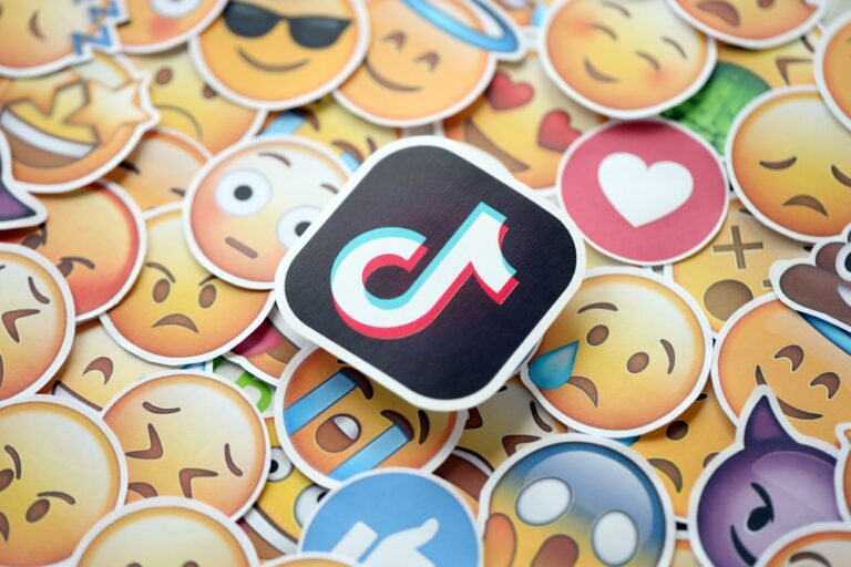 YouTube e TikTok movimentam o e-commerce brasileiro e prometem recordes na Black Friday